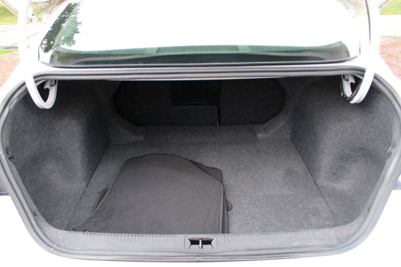 Used 2015 Chrysler 200 Limited w/ Convenience Group FWD image 41