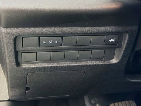 Used 2024 Mitsubishi Outlander SE AWD/4WD image 10