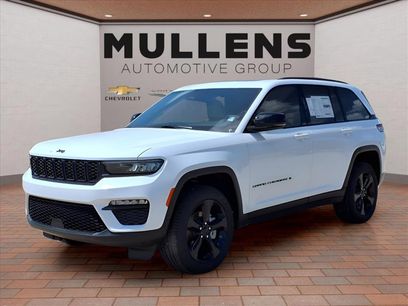 New 2025 Jeep Grand Cherokee Limited w/ Black Appearance Package