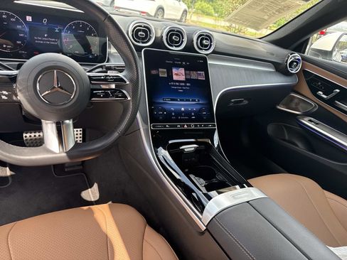 Used 2025 Mercedes-Benz CLE 300 4MATIC Coupe image 18