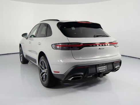 New 2026 Porsche Macan image 8