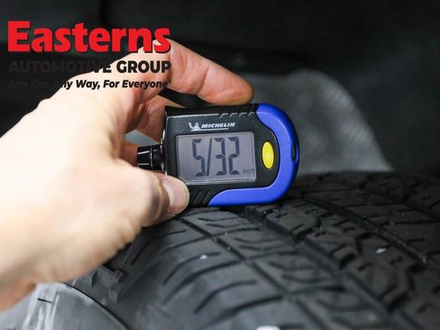 Used 2023 Chevrolet Colorado W/T RWD image 24