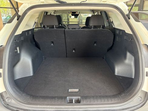 Used 2025 Kia Sportage LX FWD image 30