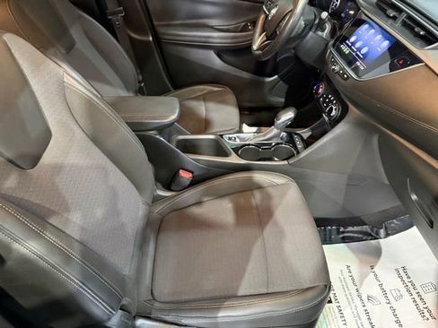 Used 2020 Buick Encore GX Preferred w/ Cold Weather Comfort Package image 28
