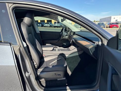 Used 2022 Tesla Model Y Performance AWD/4WD image 37