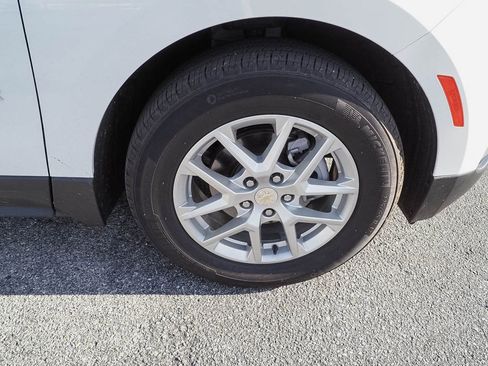 Used 2023 Chevrolet Equinox LT FWD image 35