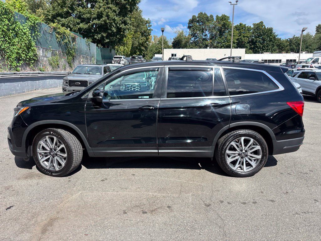 Used 2021 Honda Pilot EX image 3