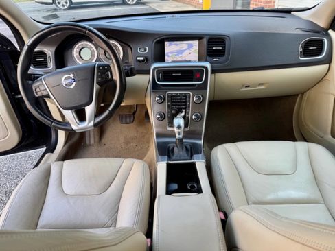 Used 2013 Volvo S60 T5 image 6