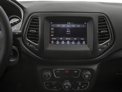 Used 2017 Jeep Compass Limited image 13