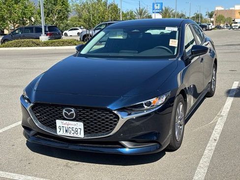 Used 2025 MAZDA MAZDA3 s FWD image 2