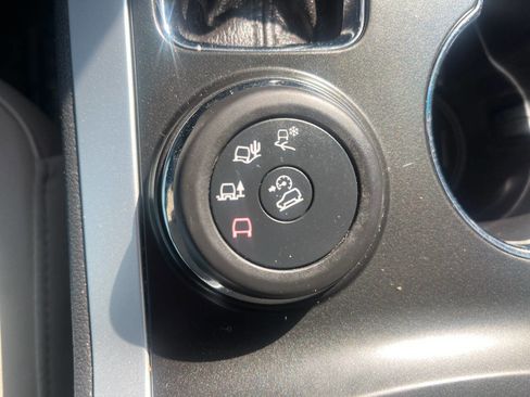 Used 2015 Ford Explorer Limited w/ Equipment Group 302A image 24