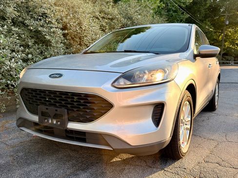 Used 2020 Ford Escape SE FWD image 6
