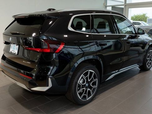 Used 2025 BMW X1 xDrive28i w/ Premium Package AWD/4WD image 5