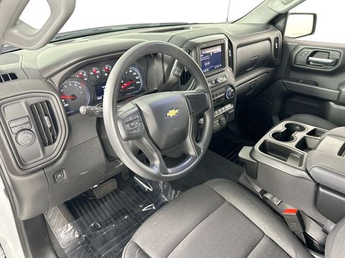 Used 2025 Chevrolet Silverado 1500 Custom RWD image 9