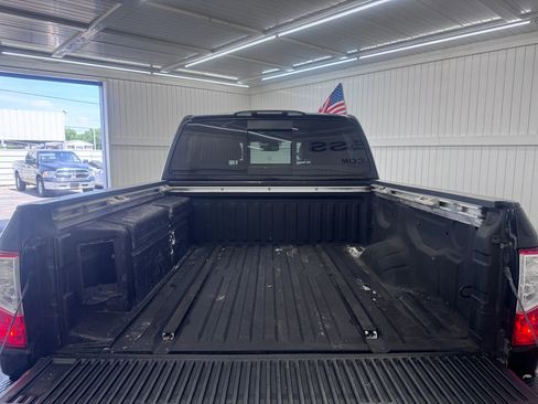 Used 2017 Nissan Titan Platinum Reserve AWD/4WD image 12