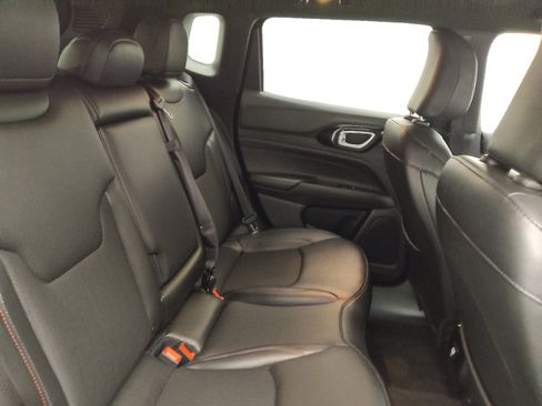 Used 2024 Jeep Compass Trailhawk AWD/4WD image 19