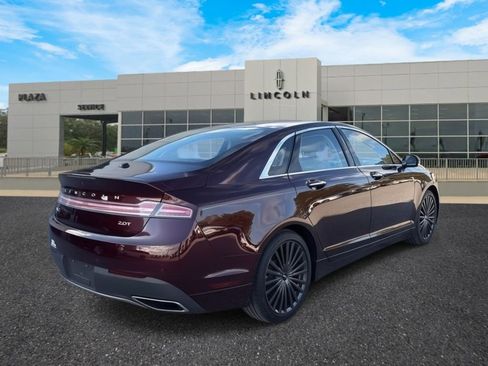 Used 2017 Lincoln MKZ Reserve image 3