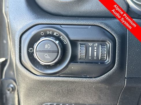 Used 2021 Jeep Gladiator Overland w/ Popular Equipment Package image 16