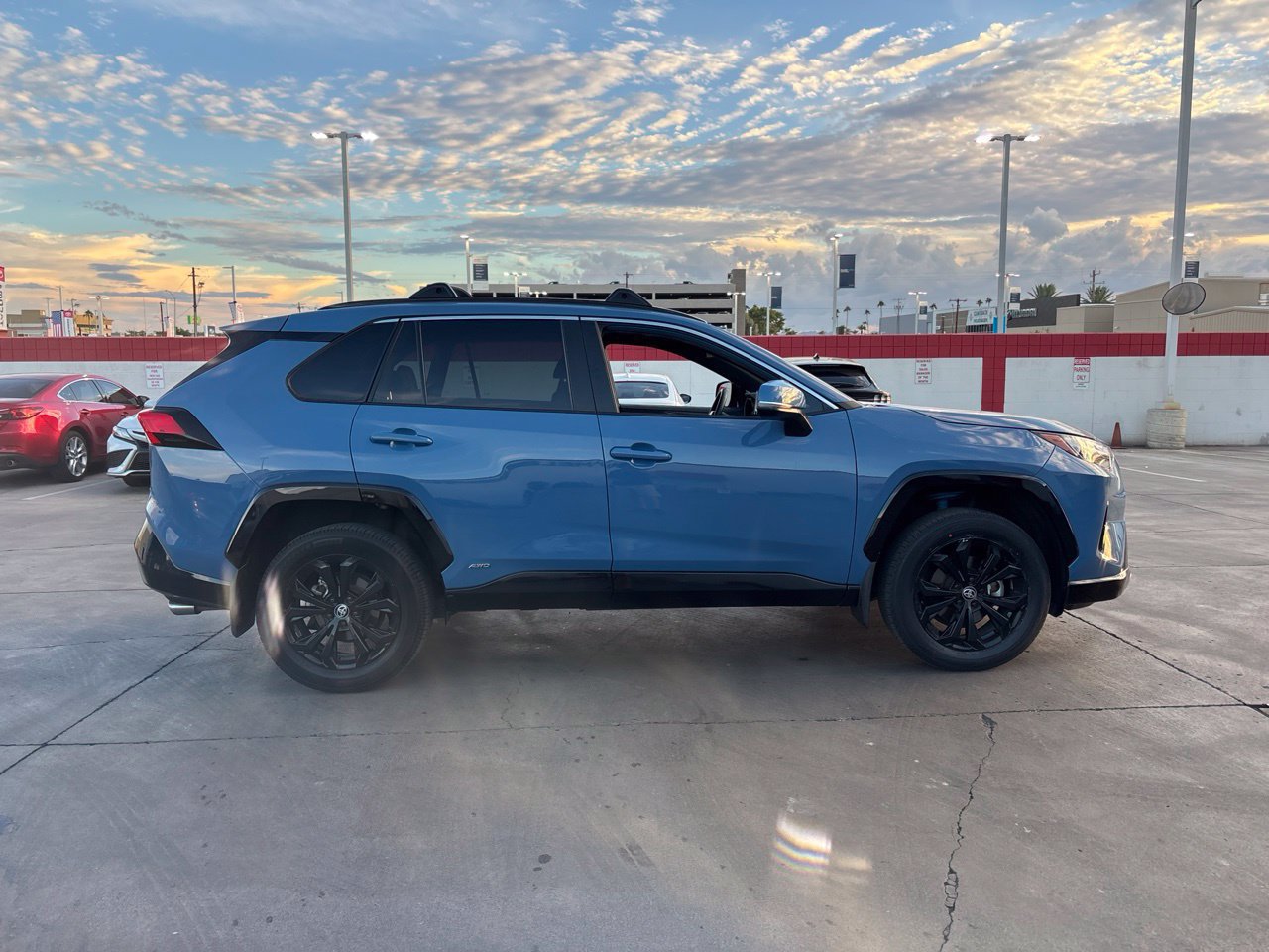 Used 2024 Toyota RAV4 SE w/ Weather Package AWD/4WD image 3