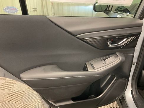 Used 2022 Subaru Outback Premium image 32