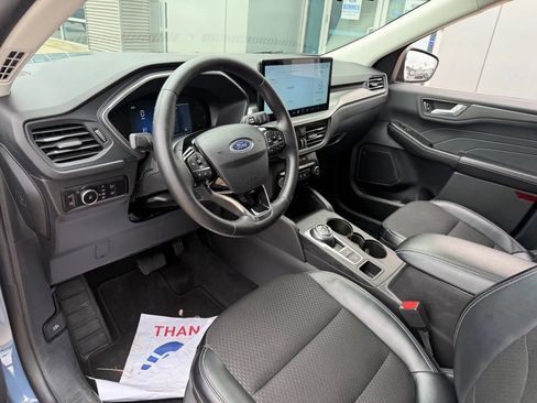 Certified 2025 Ford Escape SE FWD image 22