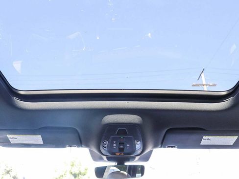 Used 2025 Audi Q6 e-tron Premium Plus w/ Premium Plus AWD/4WD image 12