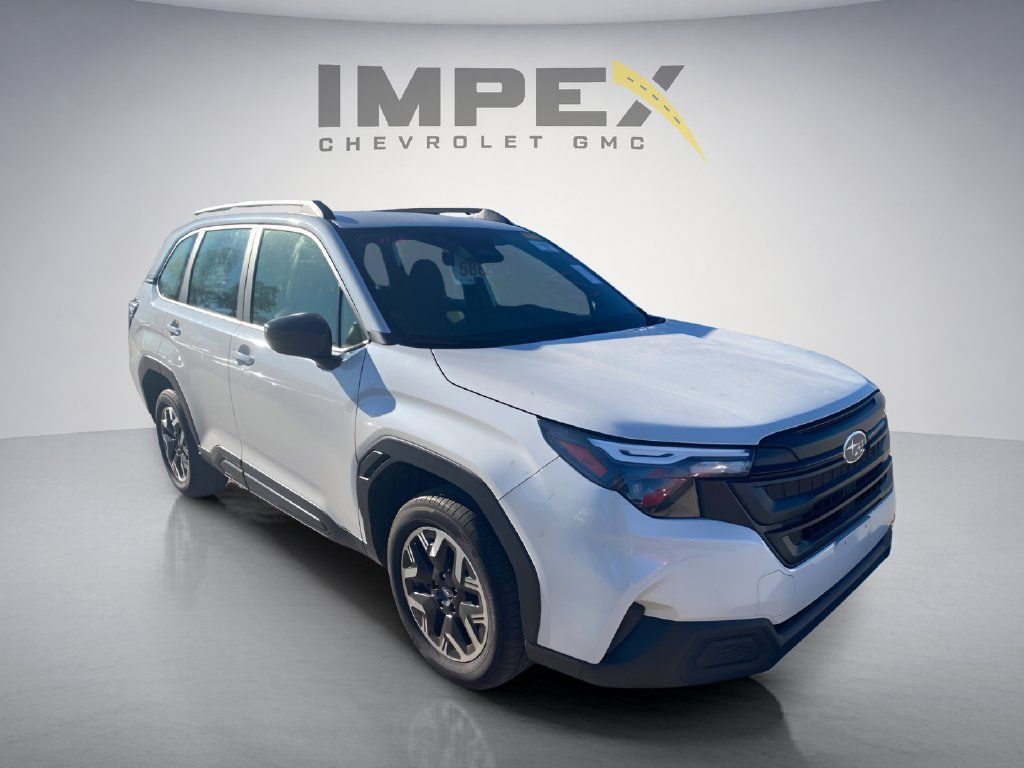 Used 2025 Subaru Forester AWD/4WD image 8