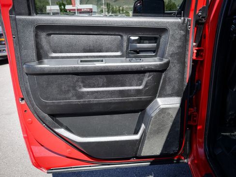 Used 2022 RAM 2500 Tradesman AWD/4WD image 32