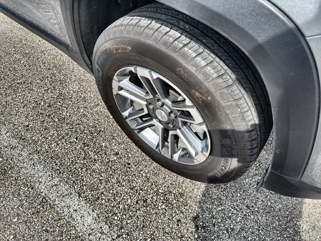 Used 2025 GMC Terrain Elevation AWD/4WD image 10