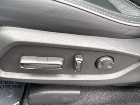 Used 2025 Honda Pilot Elite image 14