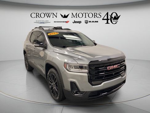 Used 2023 GMC Acadia SLT w/ Elevation Edition AWD/4WD image 9