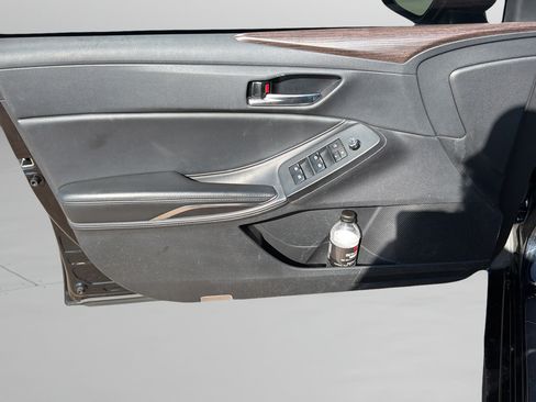 Used 2021 Toyota Avalon XLE FWD image 14