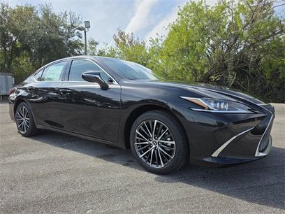 New 2025 Lexus ES 350 w/ Premium Package
