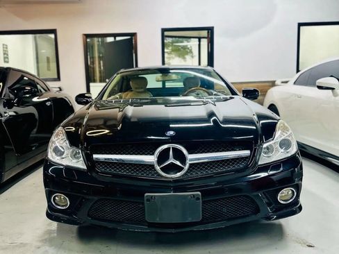 Used 2009 Mercedes-Benz SL 550 image 4