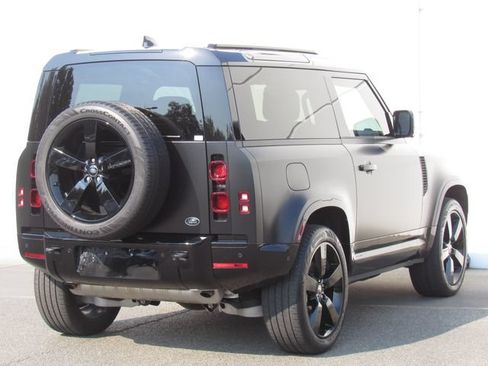 Used 2022 Land Rover Defender 90 X-Dynamic HSE AWD/4WD image 6