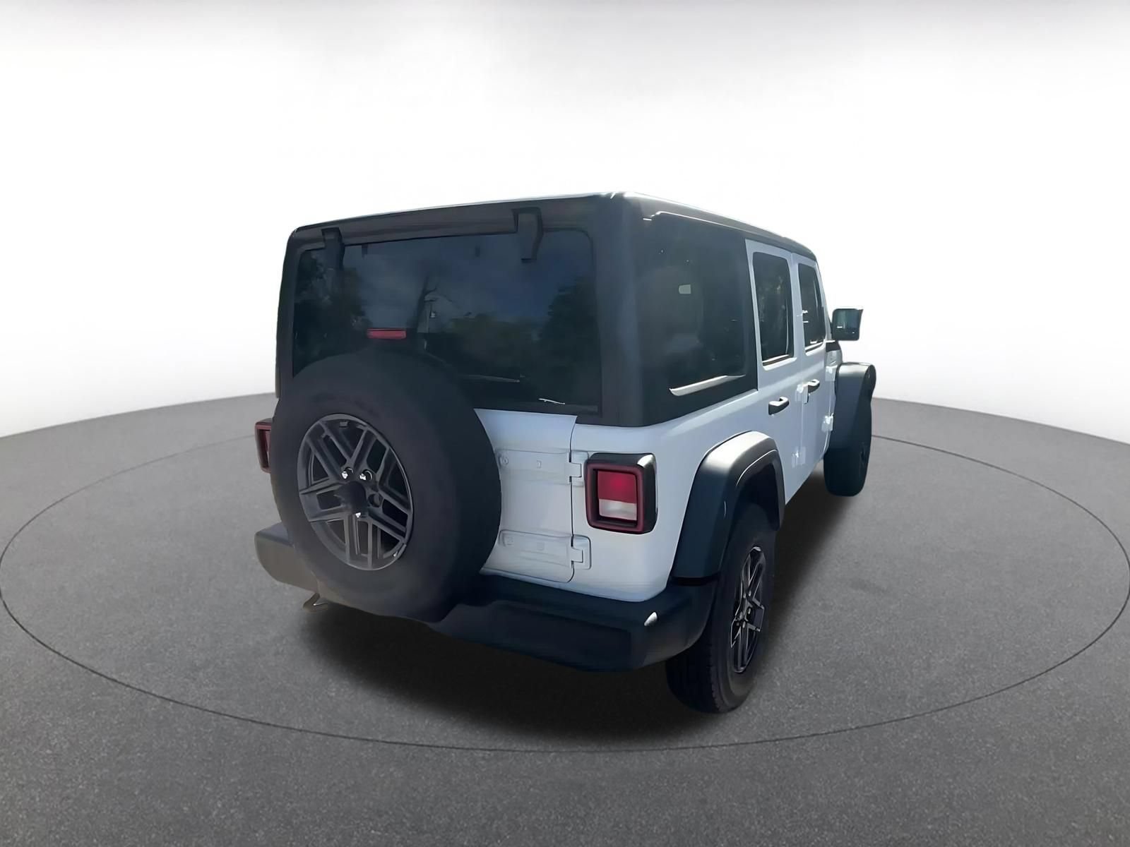 Used 2025 Jeep Wrangler Unlimited Sport AWD/4WD image 12