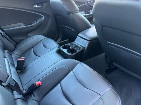 Used 2017 Chevrolet Volt Premier w/ Driver Confidence II Package image 19