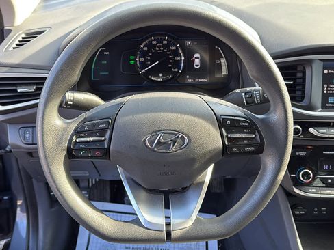 Used 2018 Hyundai Ioniq Blue image 13