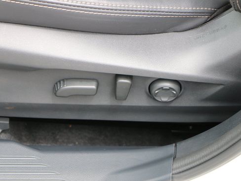 Used 2025 Subaru Outback Limited AWD/4WD image 29