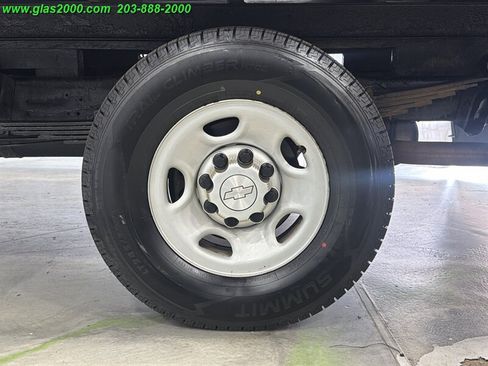 Used 2016 Chevrolet Express 3500 RWD image 24