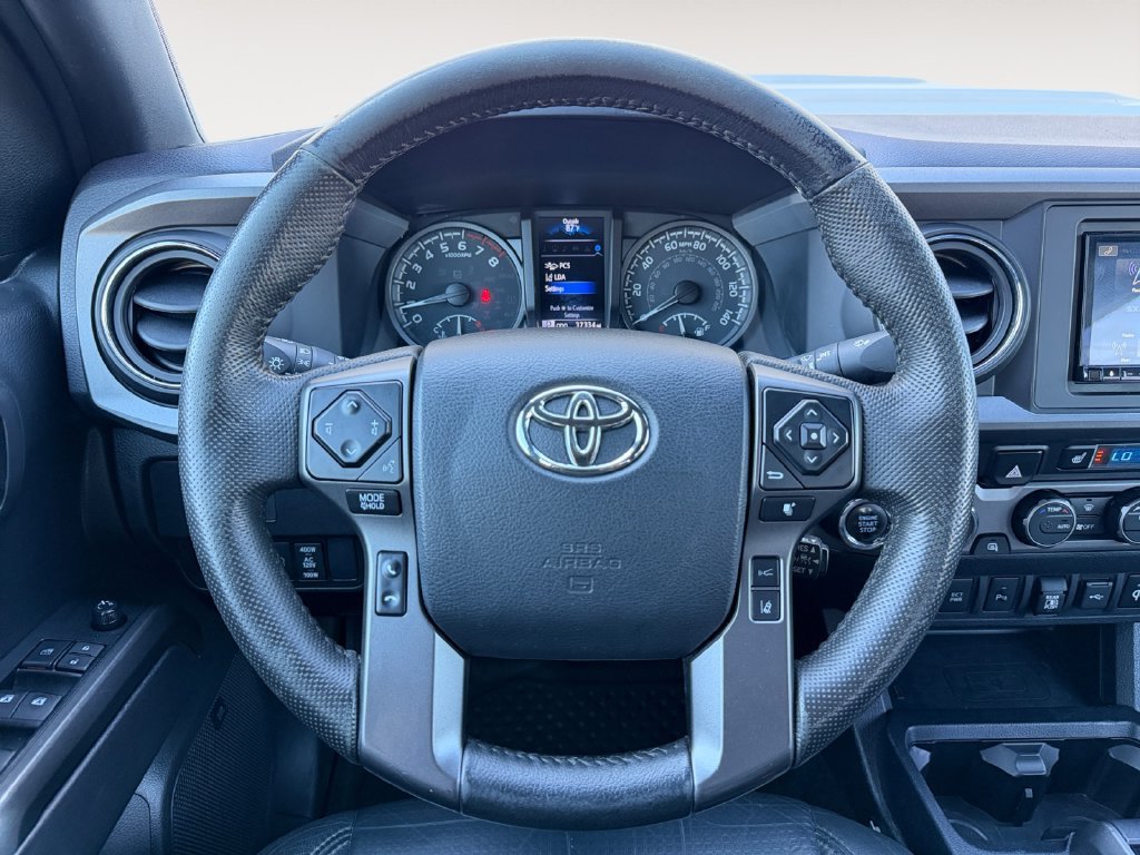 Used 2022 Toyota Tacoma TRD Sport w/ TRD Premium Sport Package AWD/4WD image 23