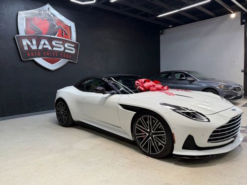 Used 2024 Aston Martin DB12 Convertible RWD image 14