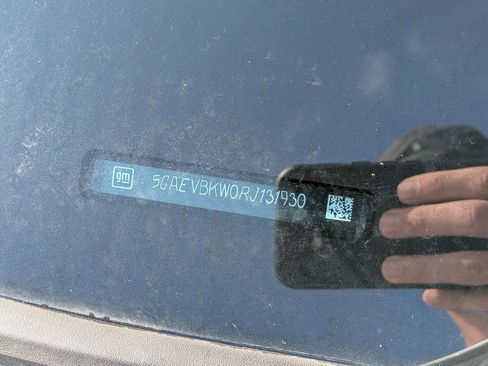 Used 2024 Buick Enclave Premium image 7