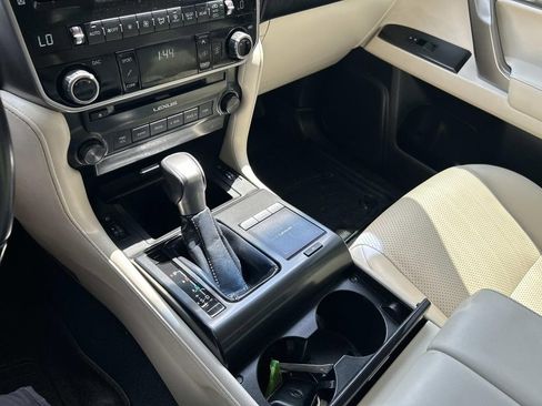 Used 2023 Lexus GX 460 Luxury w/ Sport Design Package AWD/4WD image 29