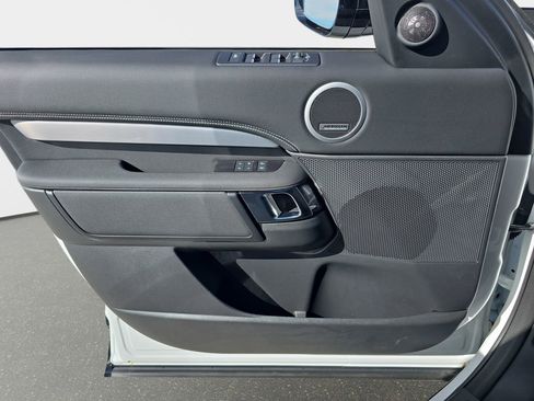 New 2026 Land Rover Discovery Limited Edition image 29