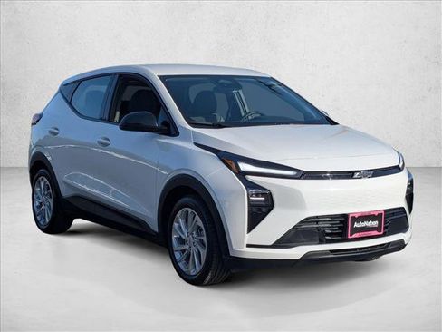 New 2027 Chevrolet Bolt LT w/ Comfort Package FWD image 7