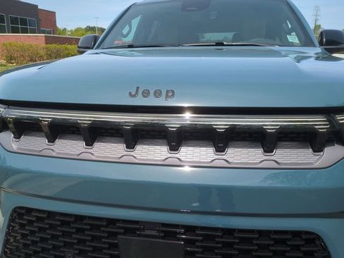 New 2026 Jeep Grand Wagoneer Limited AWD/4WD image 24