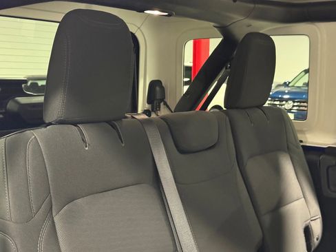 Used 2018 Jeep Wrangler Unlimited Sport S image 54