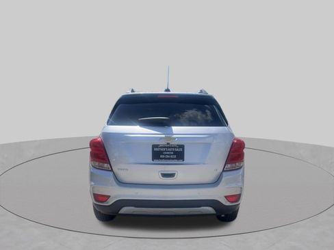 Used 2017 Chevrolet Trax LT w/ Driver Confidence Package FWD image 5
