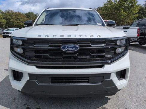 New 2025 Ford Expedition Max Active image 8
